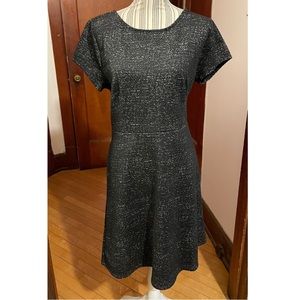 LOFT Black and white speckled cap sleeve V-back dress - Size 14